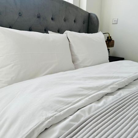 Barnet House Serviced Apartments Dunfermline Kültér fotó