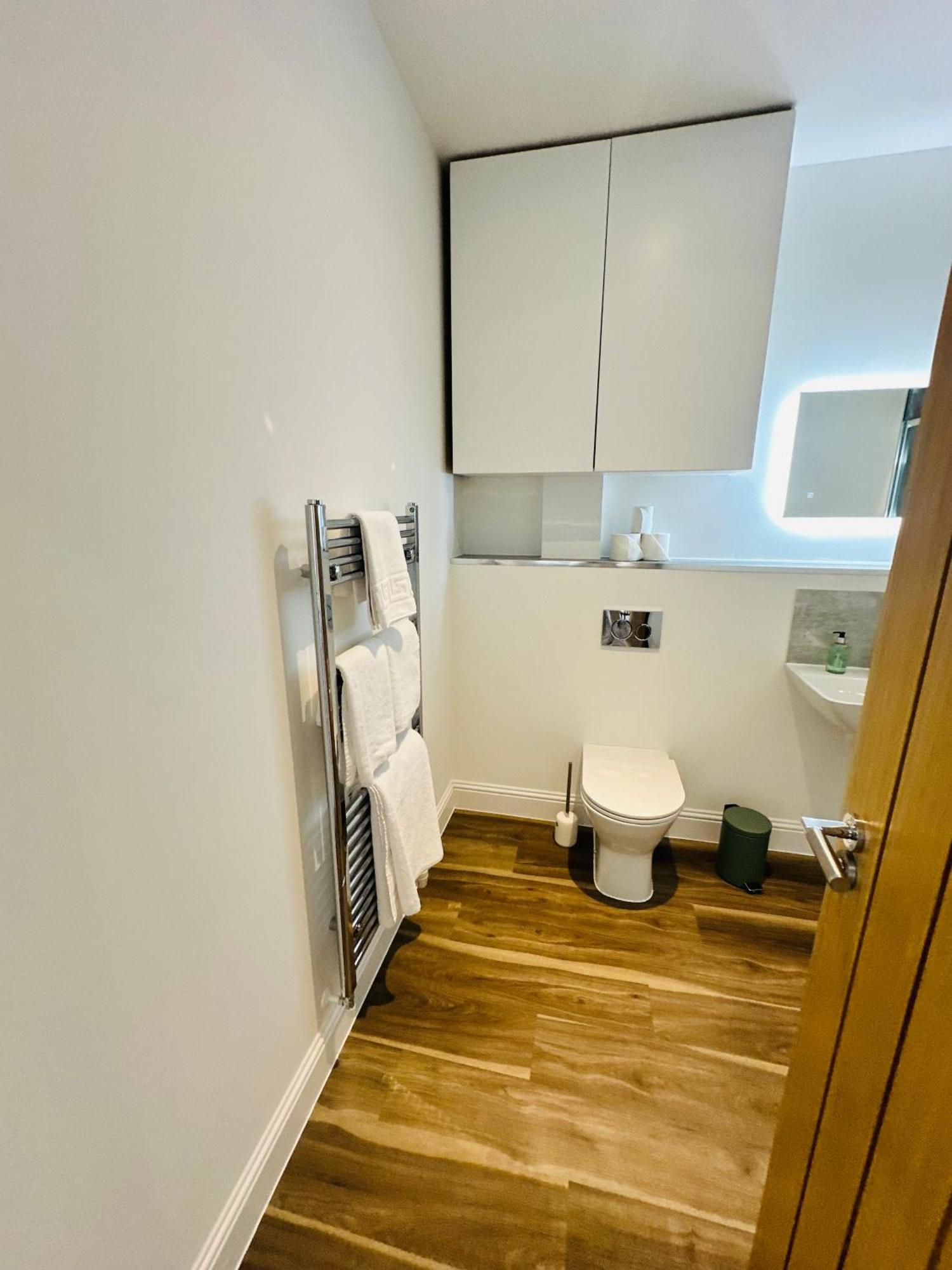 Barnet House Serviced Apartments Dunfermline Kültér fotó