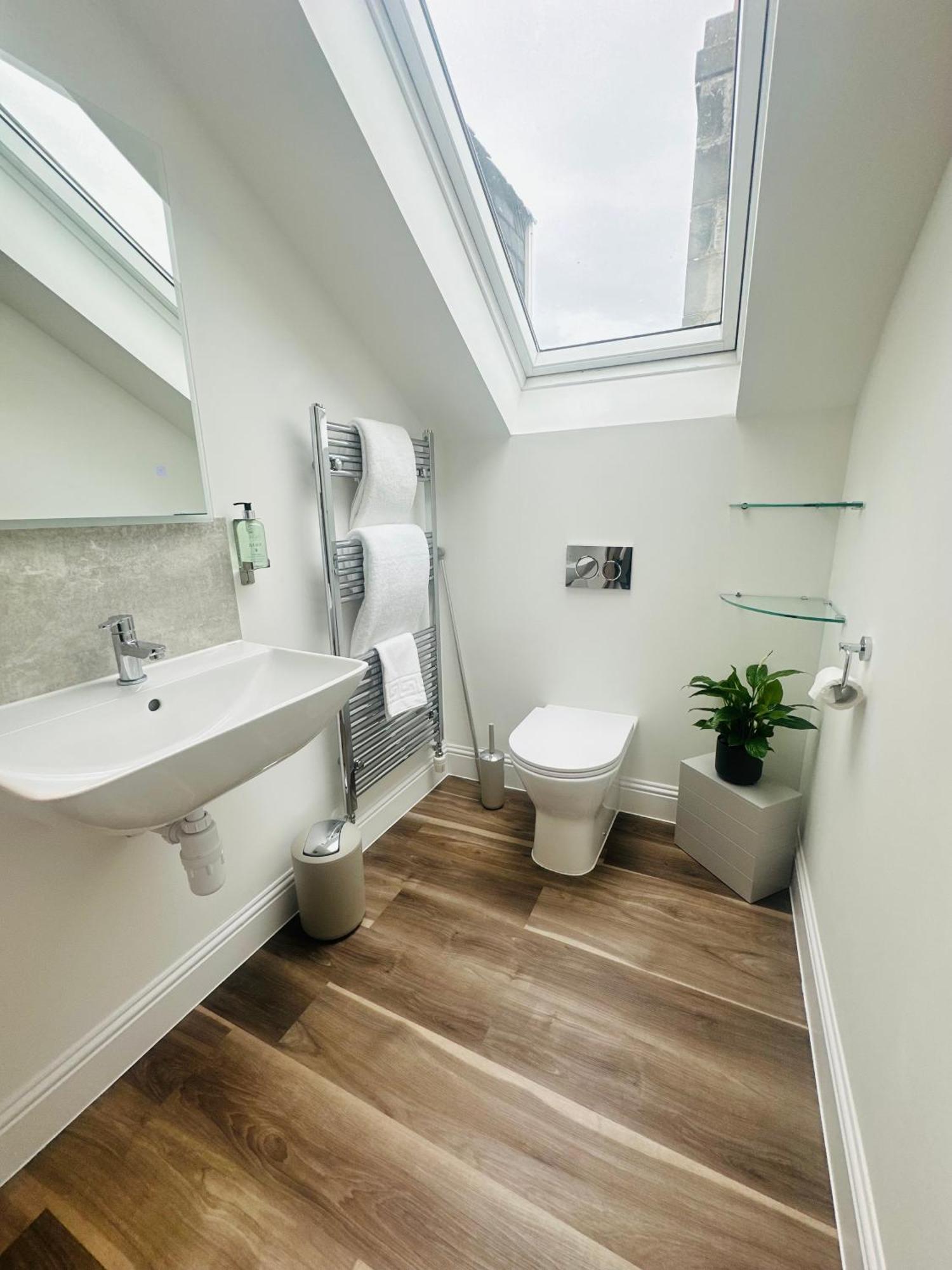 Barnet House Serviced Apartments Dunfermline Kültér fotó