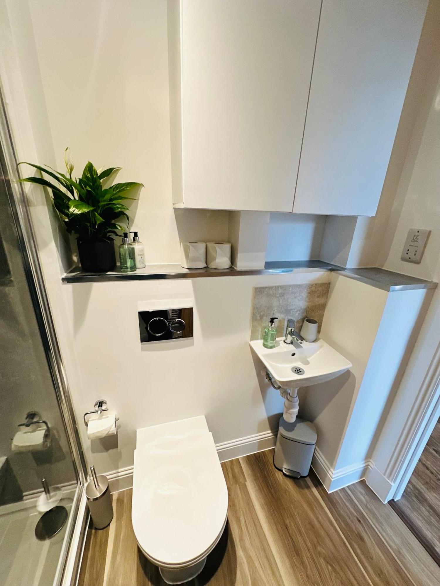 Barnet House Serviced Apartments Dunfermline Kültér fotó